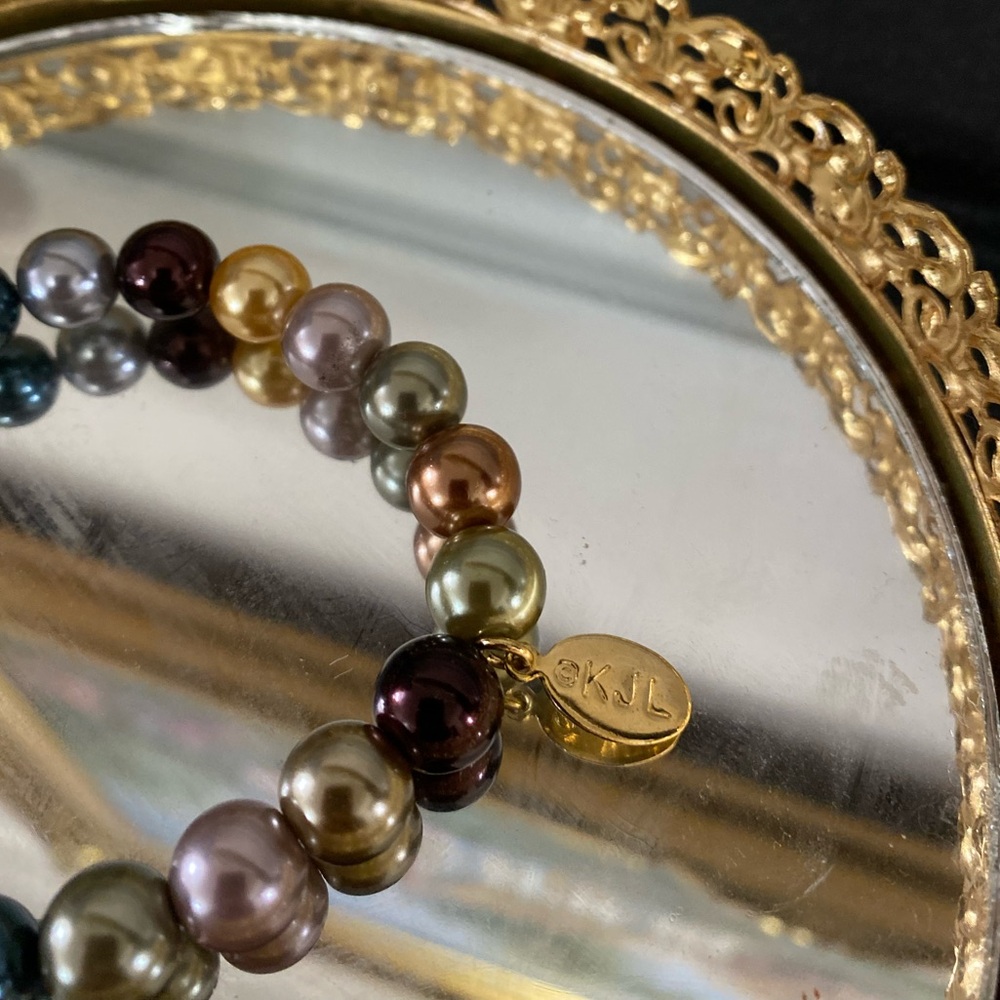 KJL Multicolor Pearl Stretch Bracelet - Picture 5 of 5